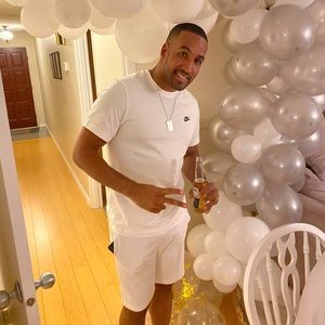 Meet your Posher, Luis